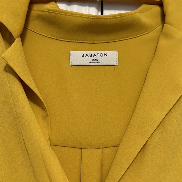 Babaton mustard yellow blouse - Picture 2 of 4